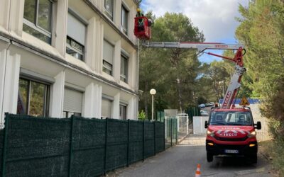 Intervention nettoyage de vitres sur nacelle VL